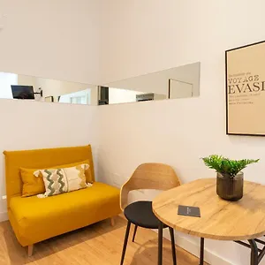 https://santos-thyssen-by-ele-apartments.1costadelsol.com